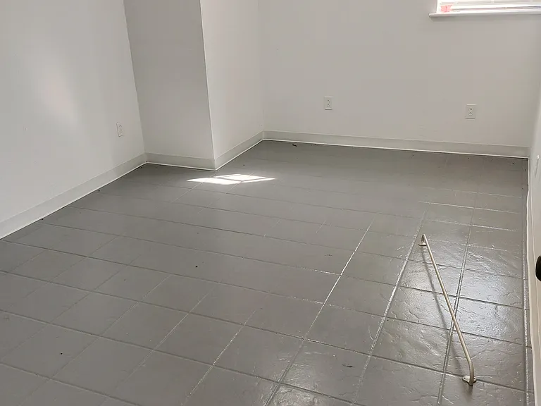 1512 Oak Grove Ave — Photo 5