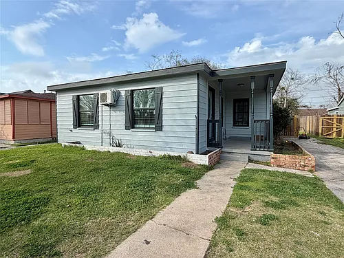 1214 W 5th St Photo 1 1214 W 5th St Photo 1
