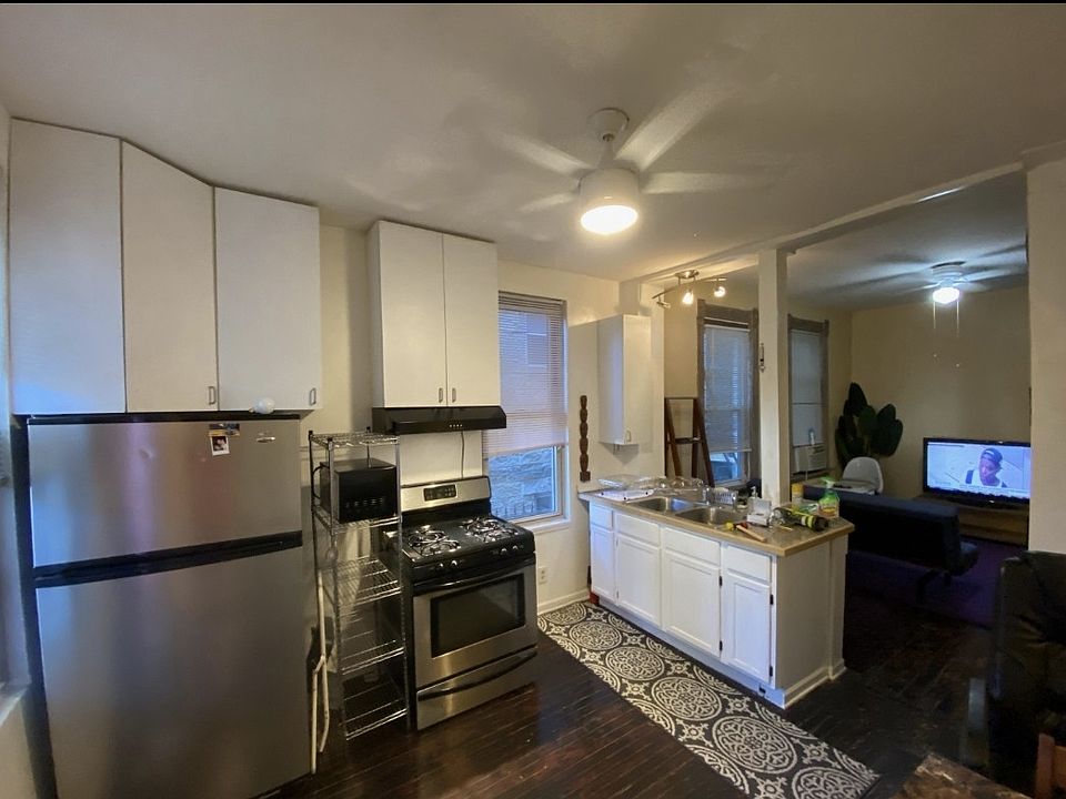 1st image of 801 N Hermitage Ave
