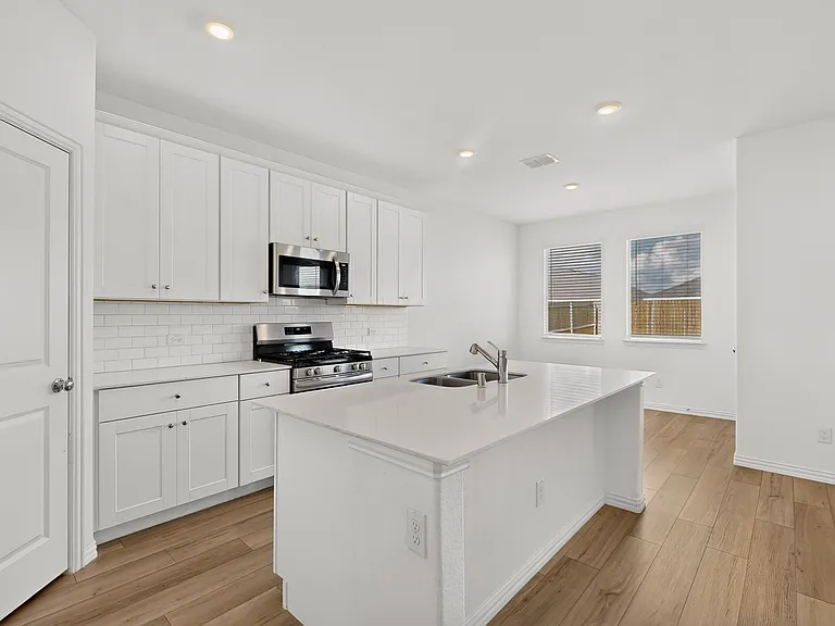 1129 Flameleaf Dr — Photo 35