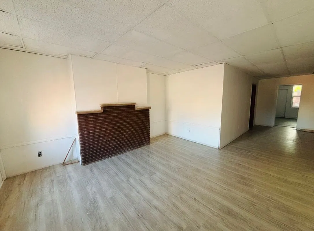 1 bed, 1.0 bath, 1000 sqft, $1,200 — Photo 3