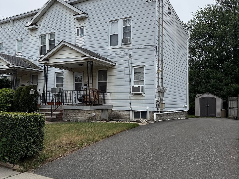 1st image of 106 Carlton Ave #106