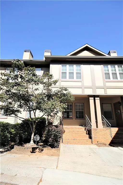 1342 Stillwood Chase photo 1