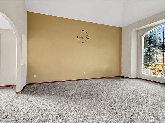 4th image of 1909 S 375th Street