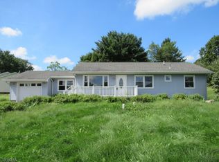 100 Hillside Ter W, Hackettstown, NJ 07840