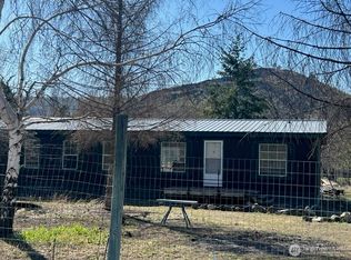 139 Valley Rd, Oroville, WA 98812