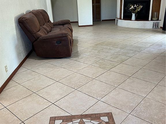 5th image of 30467 Los Alamos Rd