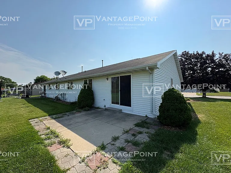 2234 Crary St — Photo 24