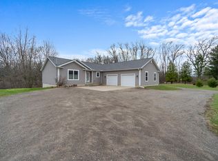 1754 S Sandstone Rd, Jackson, MI 49201