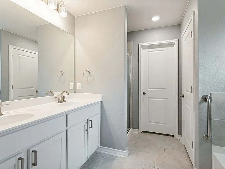 9908 Bratten Rise — Photo 21