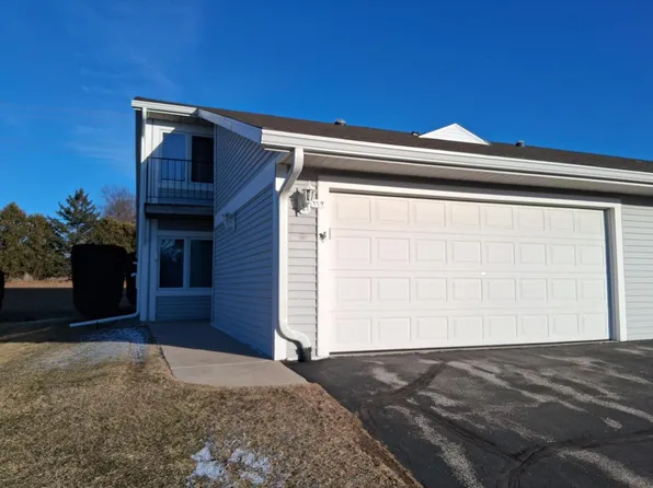 350 Hartford SQUARE, Hartford, WI 53027