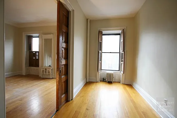 Rented by Dwell Residential Inc | media 4