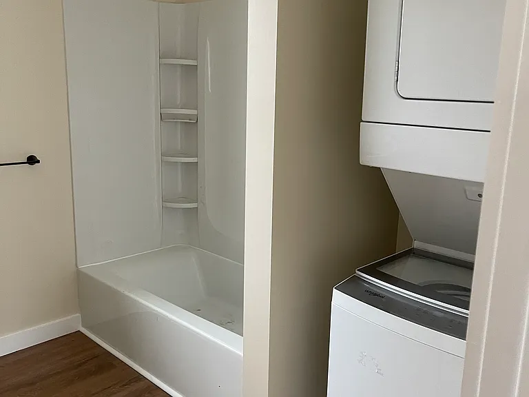 15 Brown St #2 — Photo 4