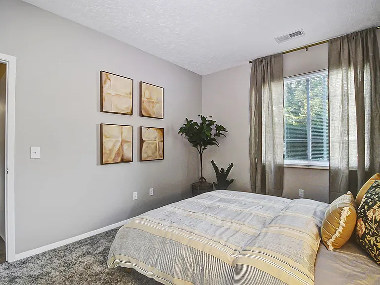Fox Chase Apartments — Photo 10
