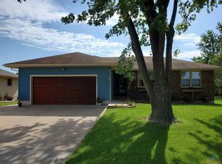 812 Hudson St, Clinton, MO 64735