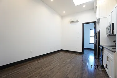 Rented by Rennit Inc.