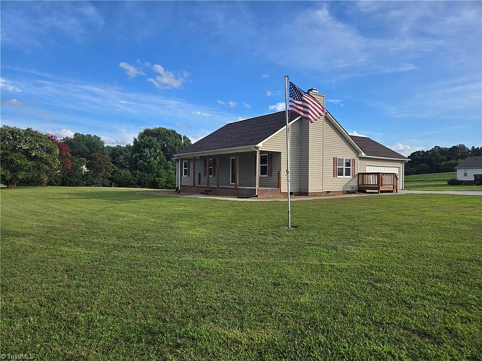 1st image of 138 Boxwood Church Rd