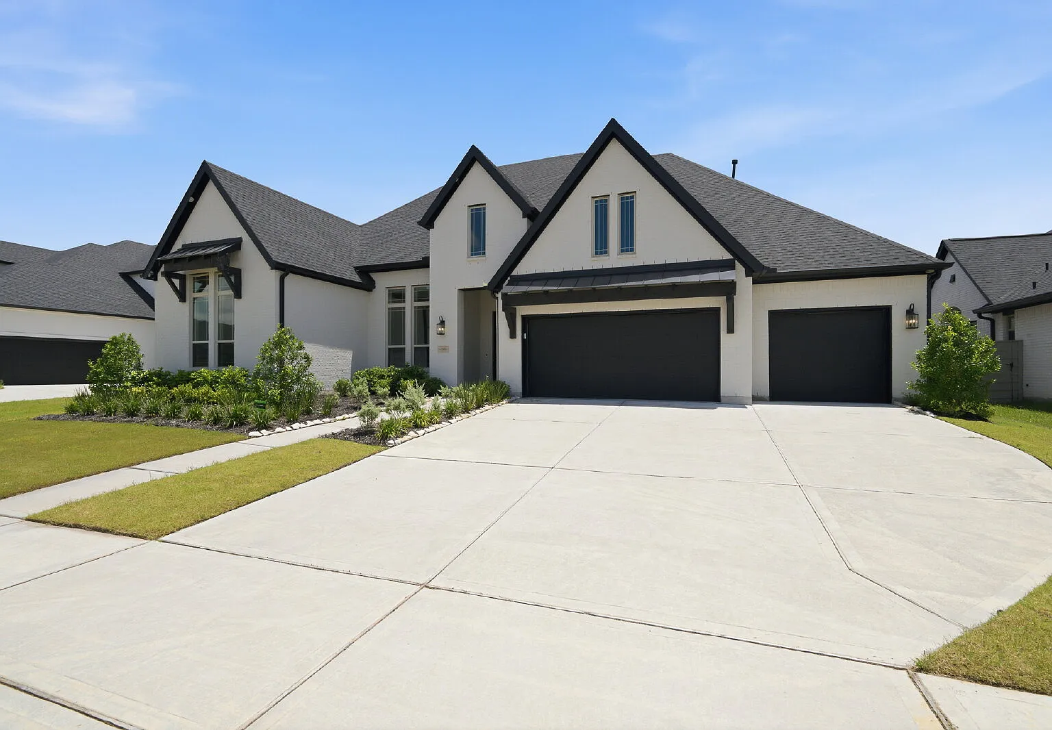 4 bed, 3.5 bath, 3781 sqft, $6,200 — Photo 4