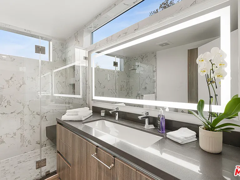4806 Sylmar Ave #Penthouse 2 — Photo 17