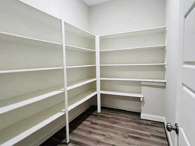 1717 Banks View Dr — Photo 16