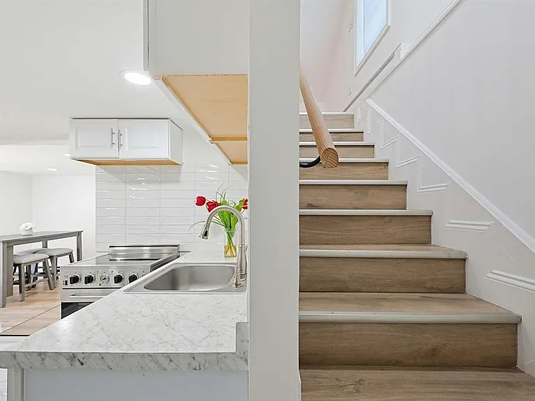 132 Sumner St — Photo 6