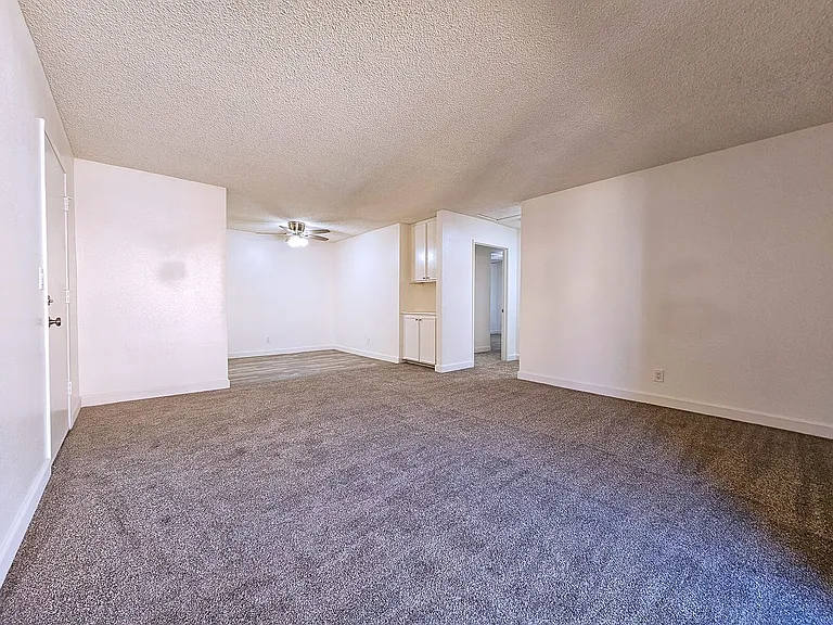 Valley View Apartments — Photo 11