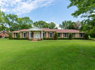 329 W Lee Etta Dr, Gallatin, TN 37066