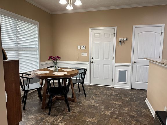 4th image of 208 Trophy Ridge Dr