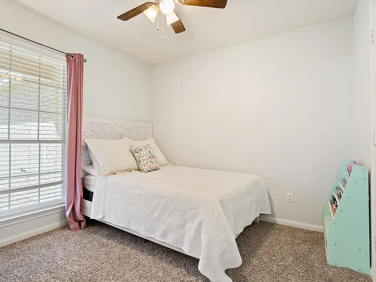 709 Bighorn Dr — Photo 17