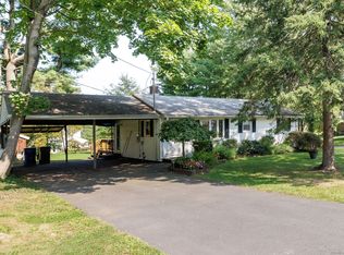 28 Monarch Ln, Middletown, CT 06457