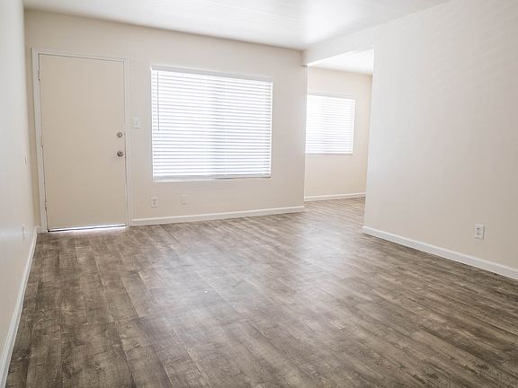 3rd image of 16215 Woodruff Ave APT 8