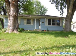 1420 N 8th Avenue Pl E, Newton, IA 50208