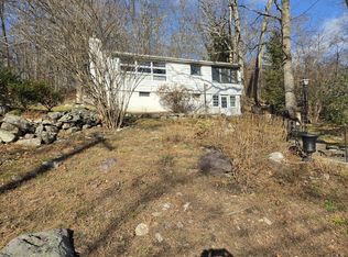 48 W Shore Trl, Branchville, NJ 07826