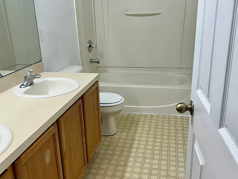 112 Wilson Bay Ct — Photo 17