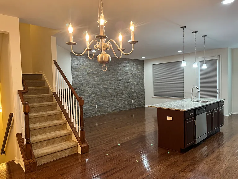 127 Meadow View Dr — Photo 10
