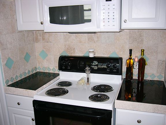 4th image of 1134 17th St N