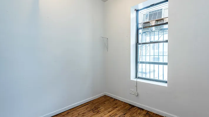 Rented by Nooklyn NYC LLC | media 33