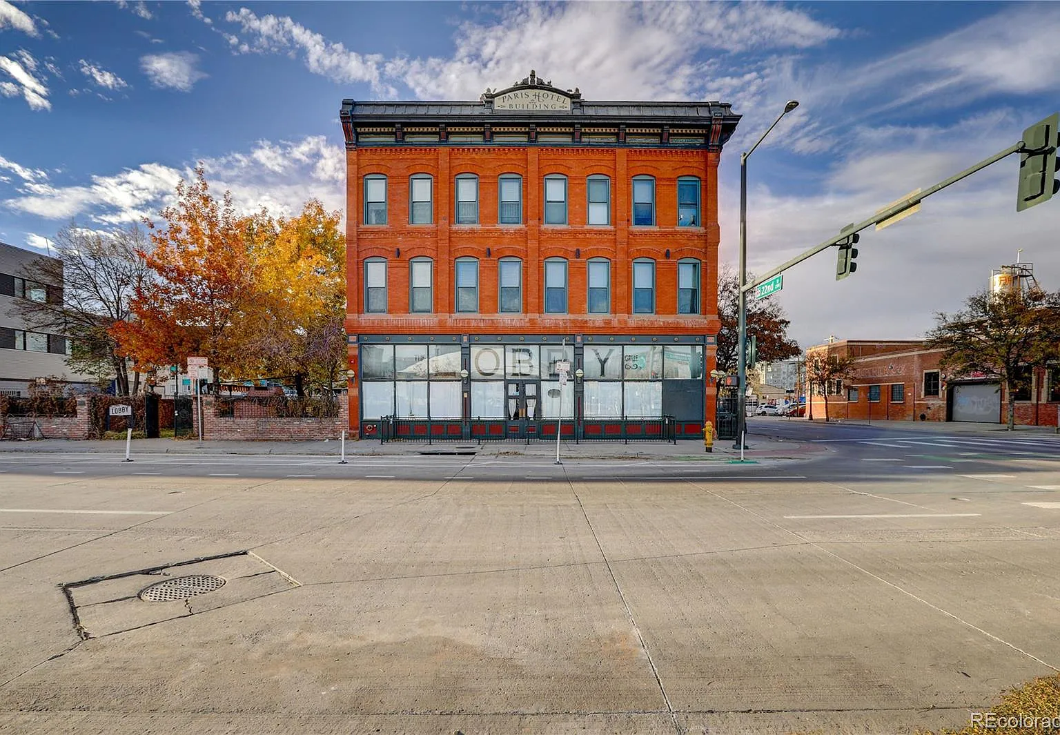 1 bed, 1.0 bath, 724 sqft, $2,550 — Photo 2