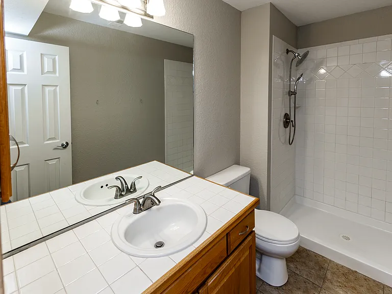 15210 Steinbeck Ln — Photo 6
