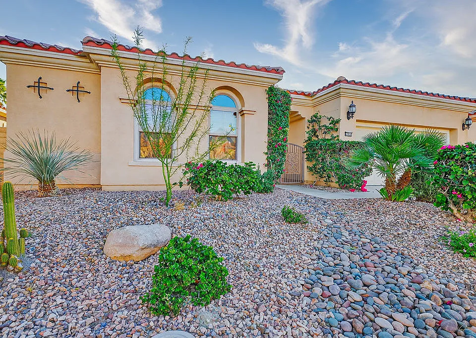 40856 Calle Desierto
