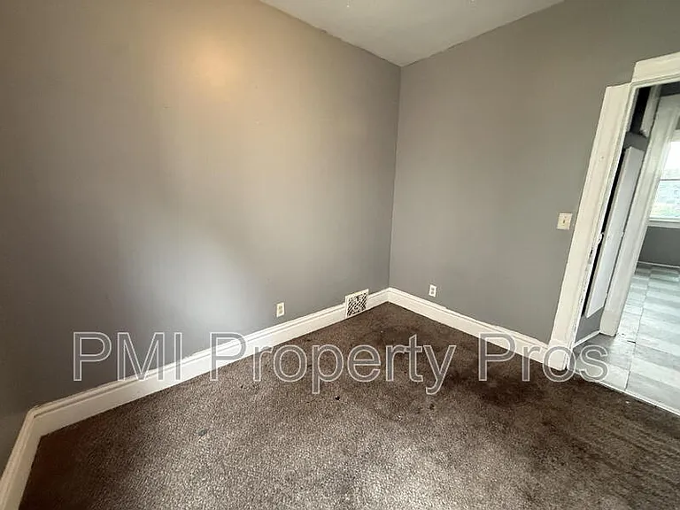 1415 N 37th St — Photo 18