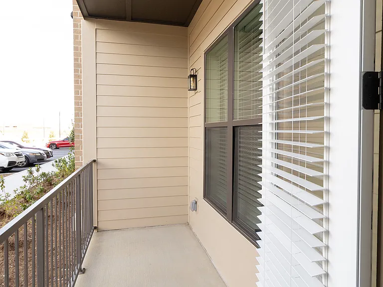 District at Riverside Apartments — Photo 18