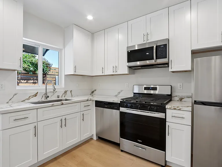 5516 Farna Ave #ADU — Photo 10