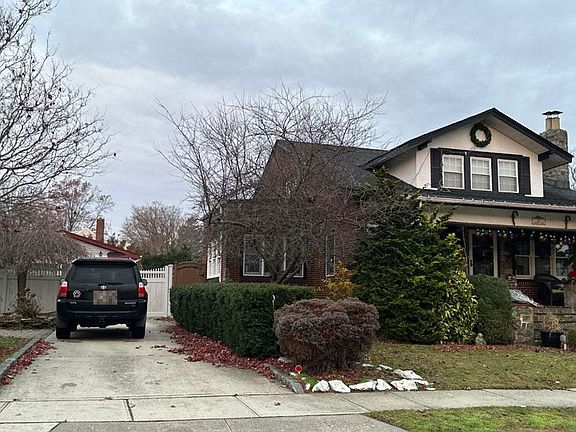 3rd image of 11 Parkview Pl