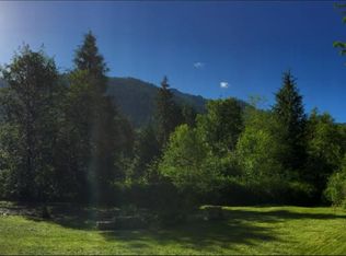 1224 S Shore Rd, Quinault, WA 98575