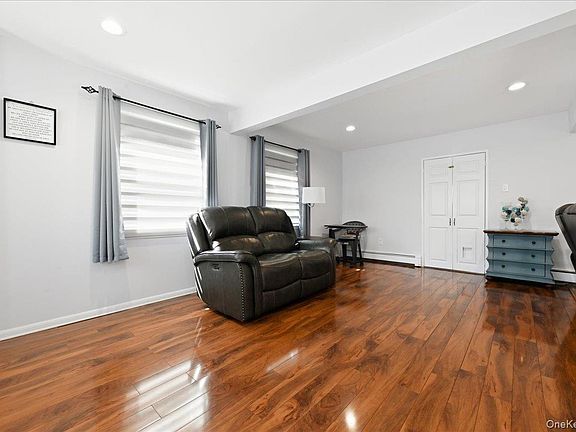 5th image of 136 Tardy Lane S