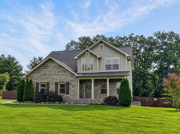 2290 Boyd Farris Rd, Cookeville, TN 38506