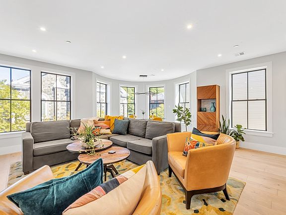 2nd image of 322 Bunker Hill St #3