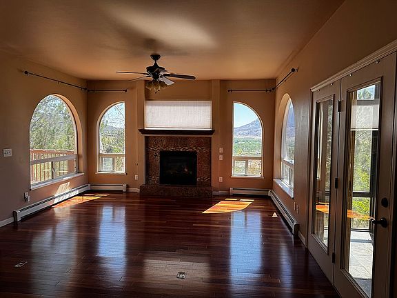 5th image of 47 Locust Way