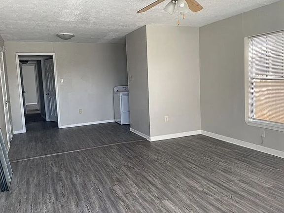 4th image of 106 Waverly Dr #D
